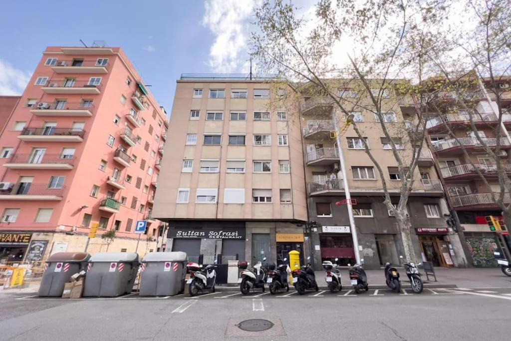 Bebarceloner Sant Andreu Apartments - 3 Bedrooms Exterior photo
