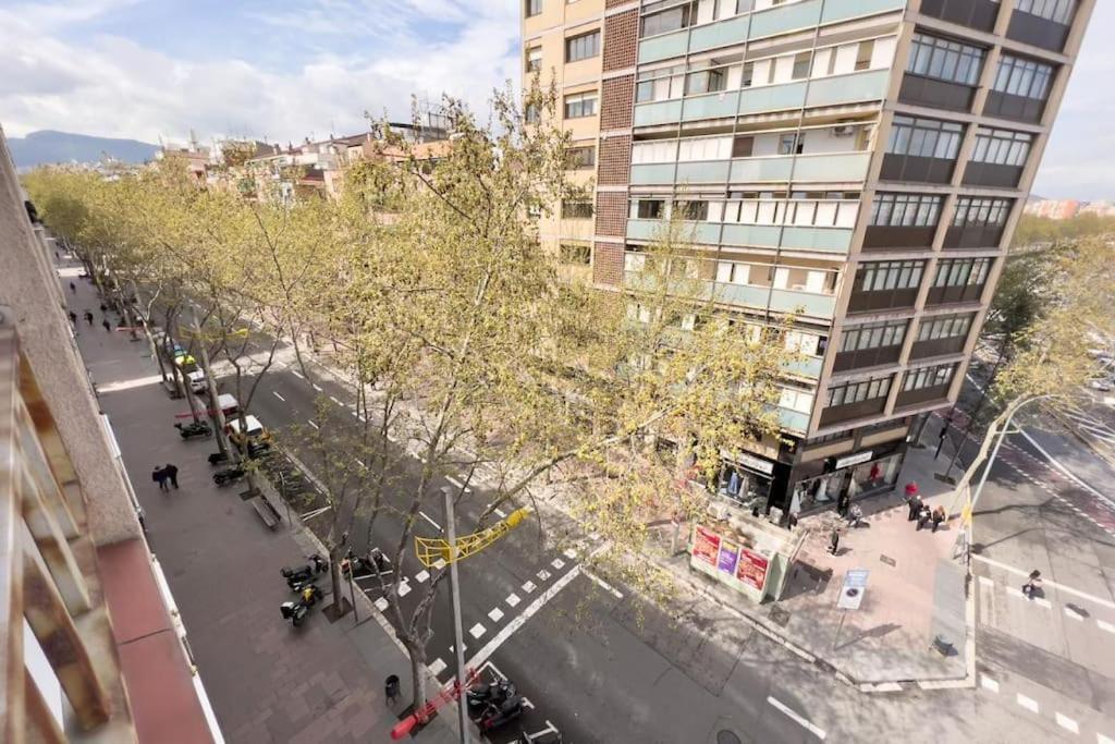 Bebarceloner Sant Andreu Apartments - 3 Bedrooms Exterior photo